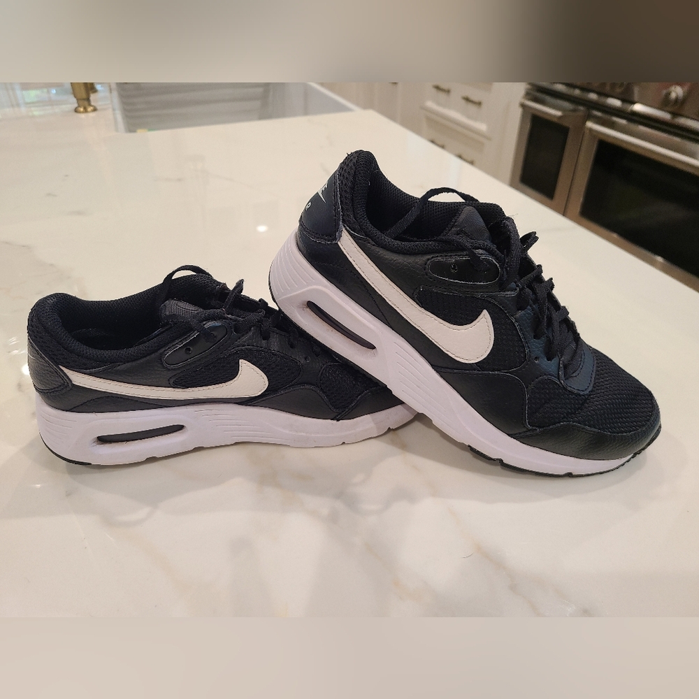 Nike Black and White Air Max SC Sneakers